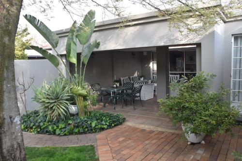 Rosebank Lodge Guest House By Claires,Randburg>>Johannesburg,3 star