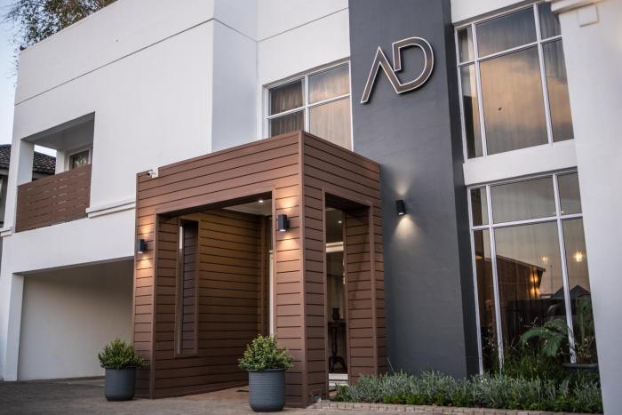 adelante lodge