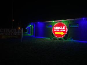 circle motel lodge