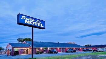 suite 16 motel