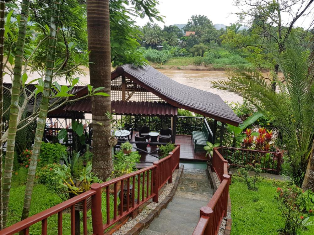 thongbay guesthouse luang prabang