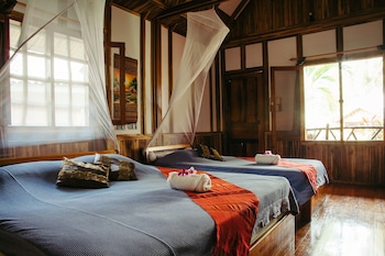 thongbay guesthouse luang prabang