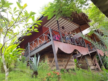 thongbay guesthouse luang prabang