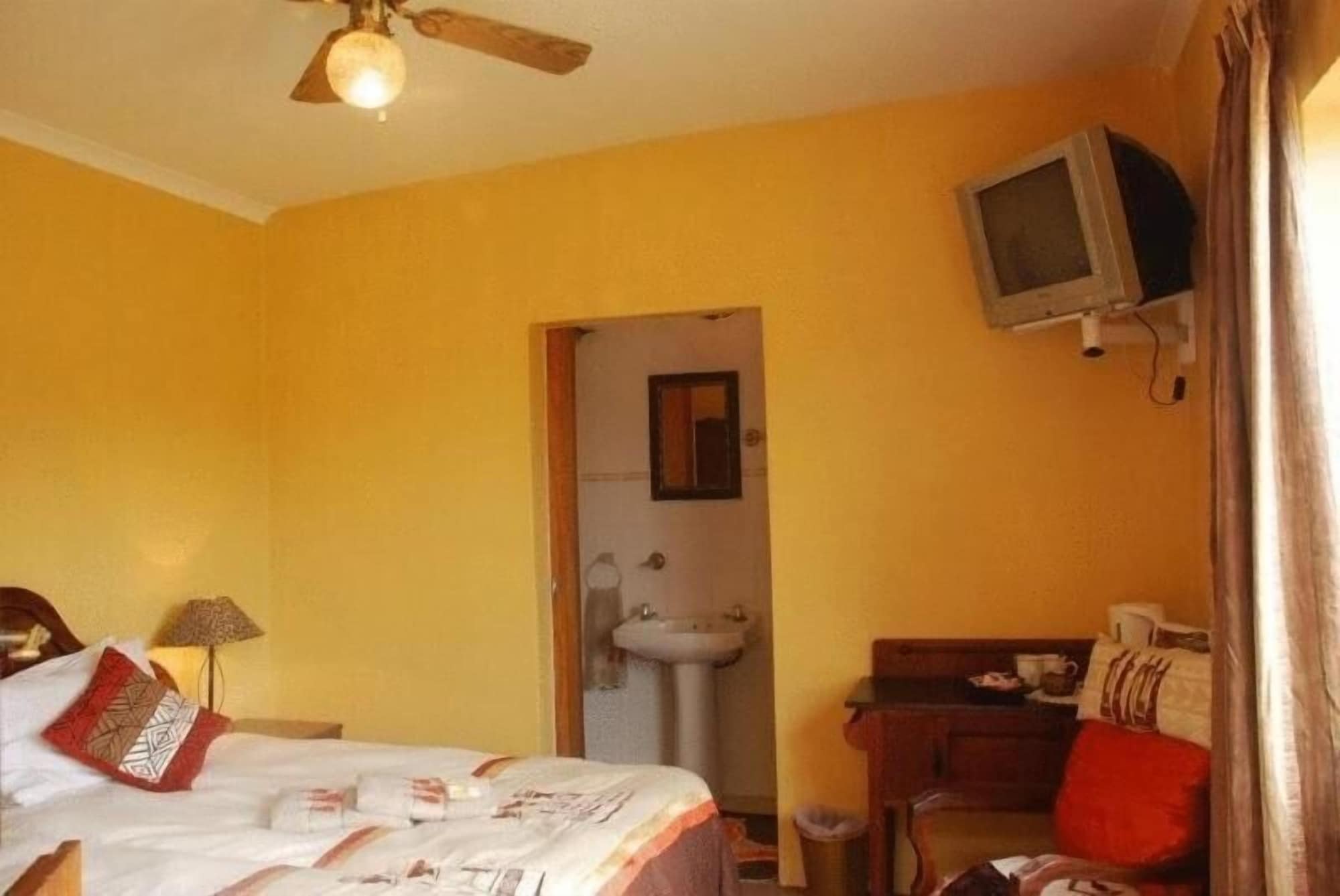 bluewater guesthouse