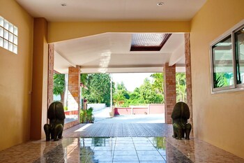 sea breeze guest house