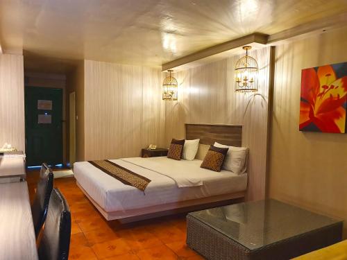 the montana lodge sathorn