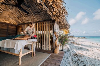 delfins beach resort bonaire tapestry collection by hilton