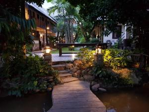 rimtarn resort mae hong son