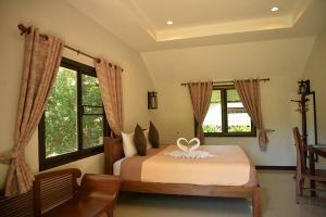 rimtarn resort mae hong son