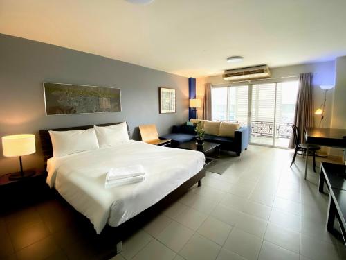 sathorn terrace apartment