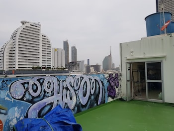 sathorn terrace apartment