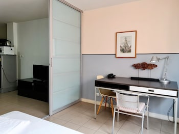 sathorn terrace apartment