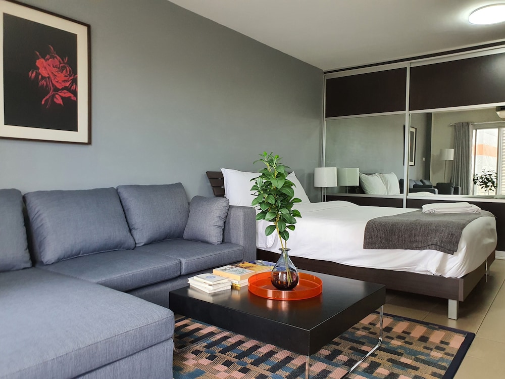 sathorn terrace apartment