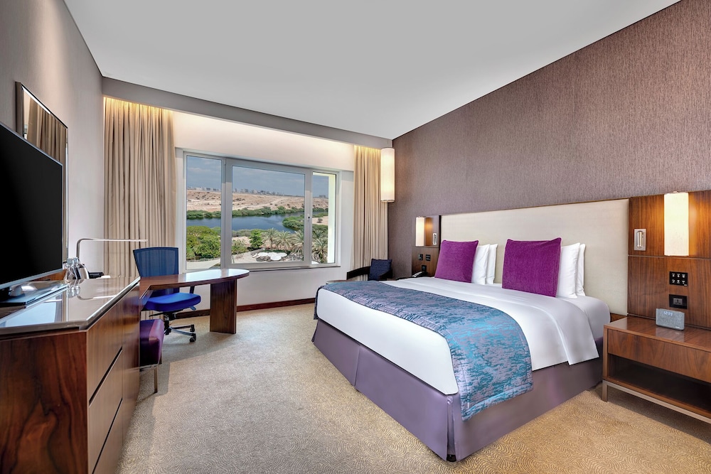 crowne plaza muscat ocec by ihg