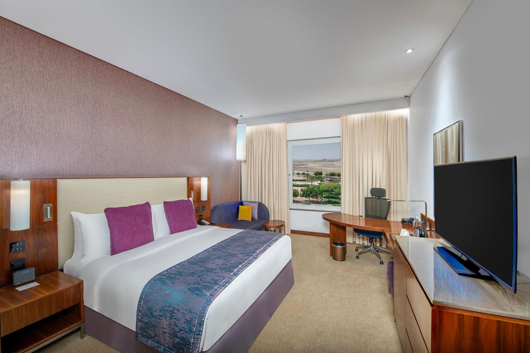 crowne plaza muscat ocec by ihg