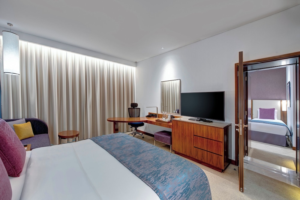 crowne plaza muscat ocec by ihg