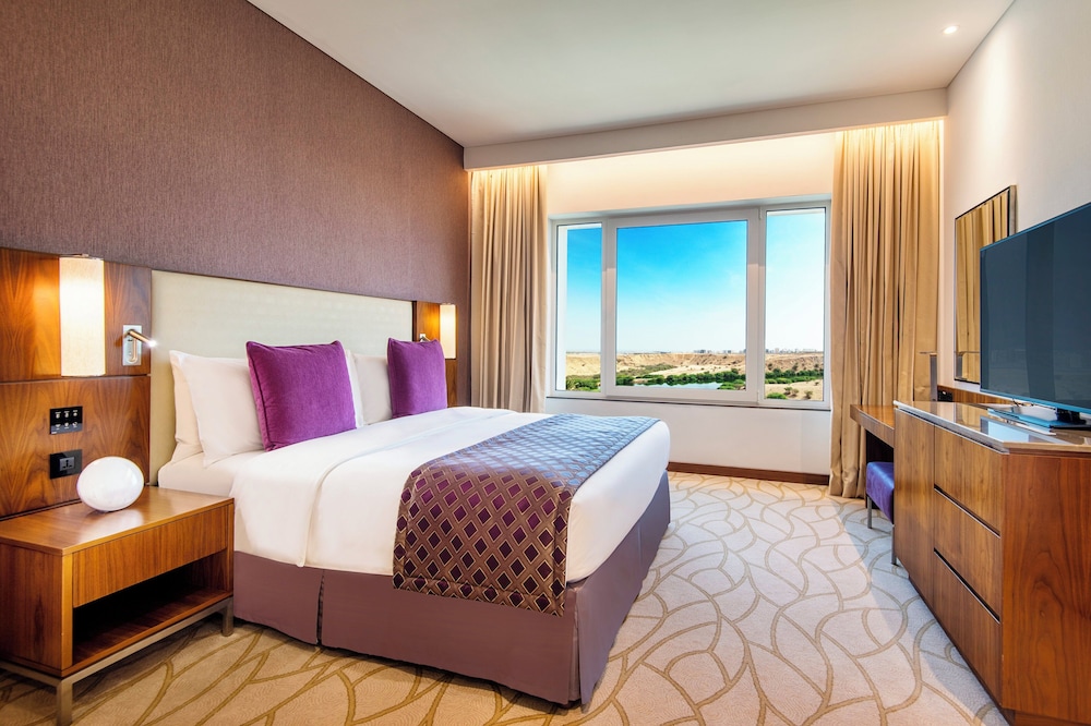 crowne plaza muscat ocec by ihg
