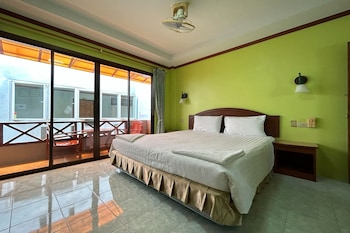 me mee place and tour krabi
