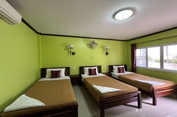 me mee place and tour krabi