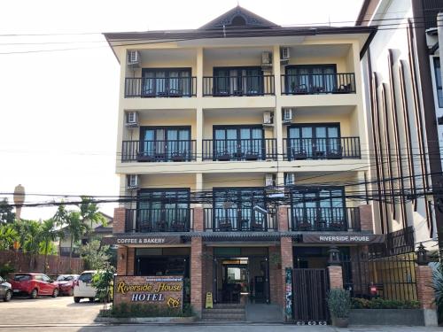 riverside house hotel