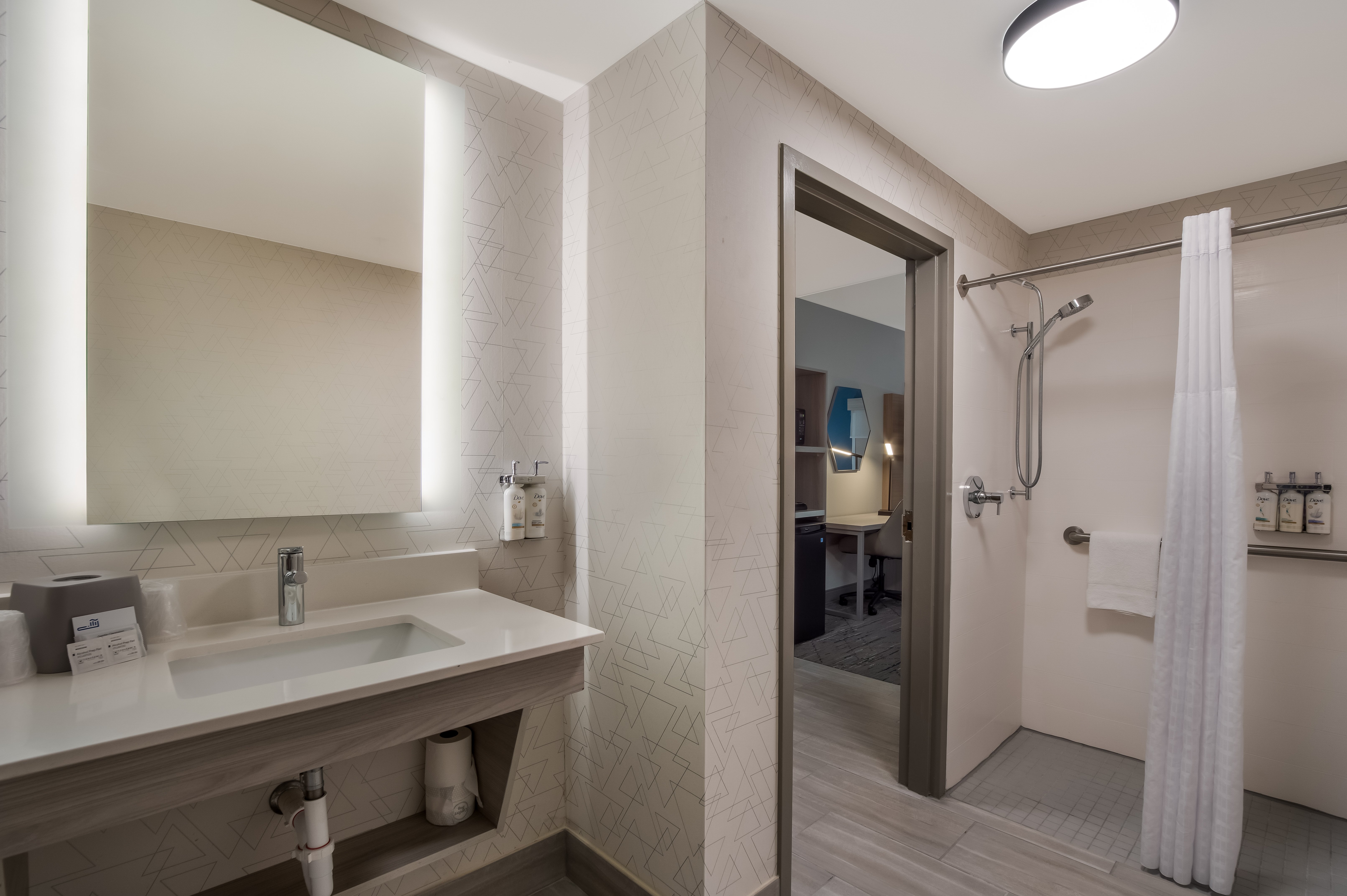 holiday inn express and suites lexington by ihg