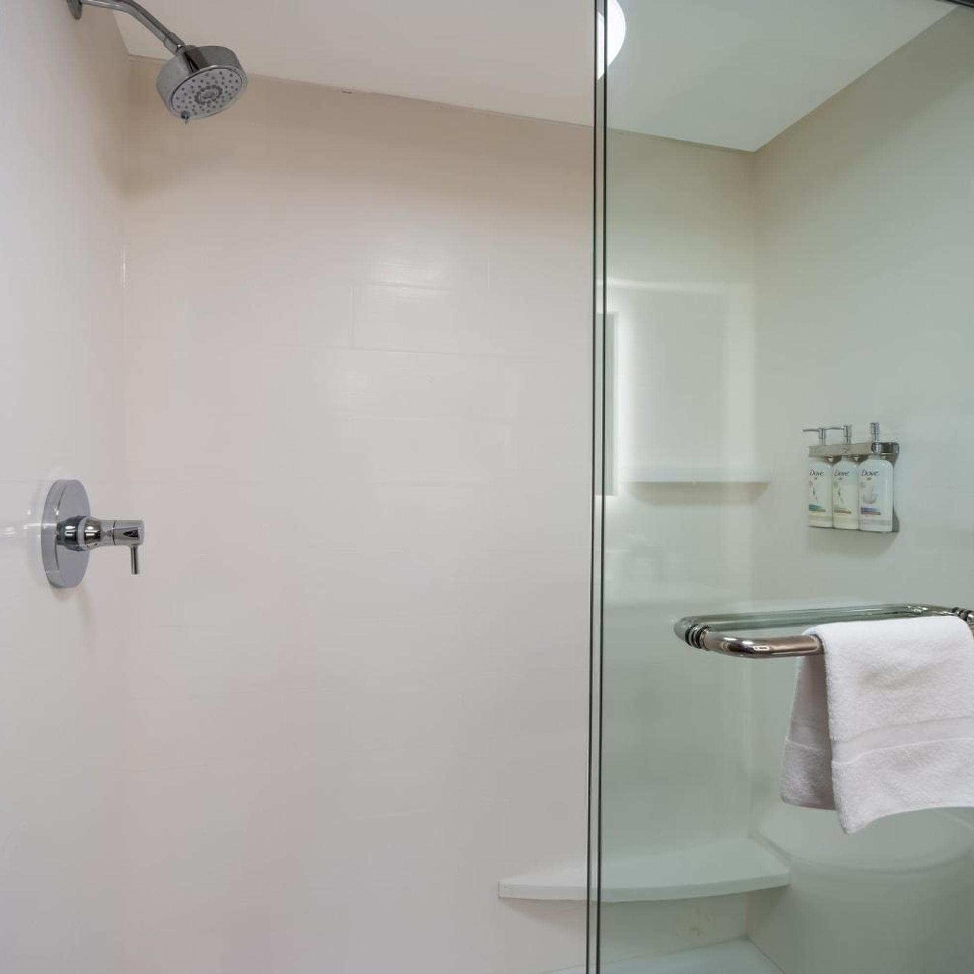 holiday inn express and suites lexington by ihg