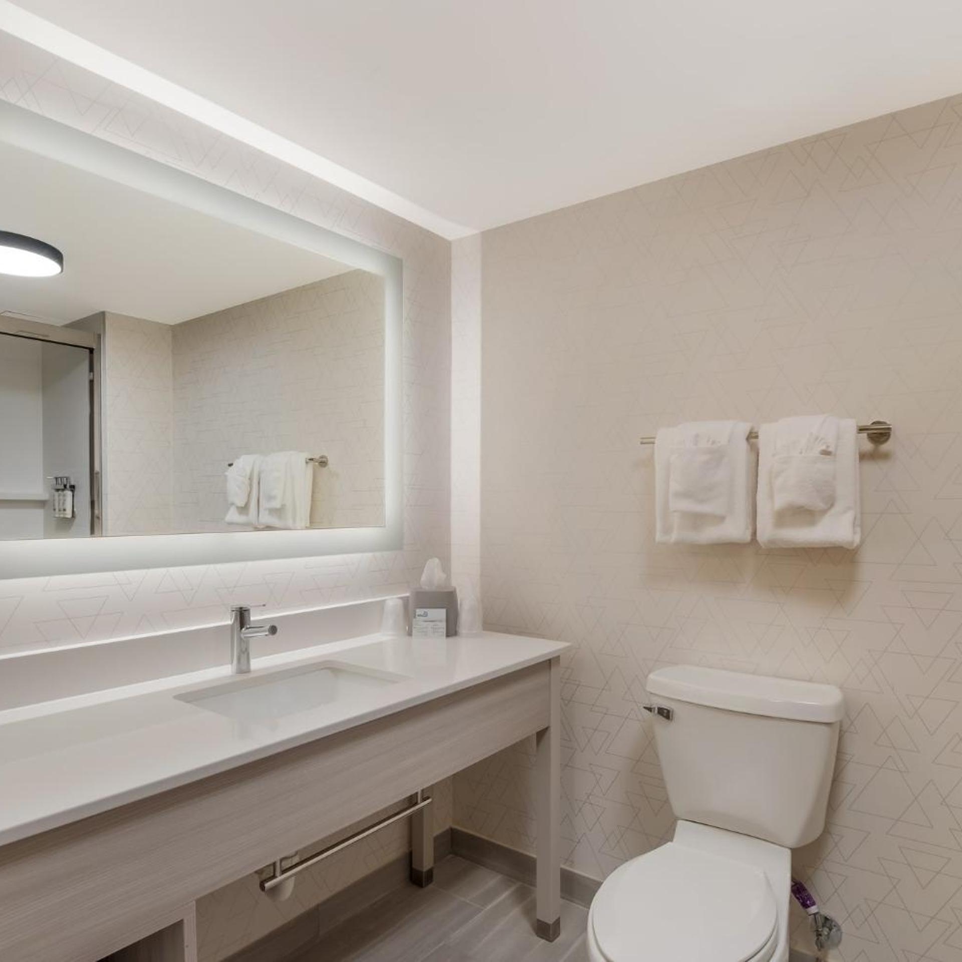 holiday inn express and suites lexington by ihg