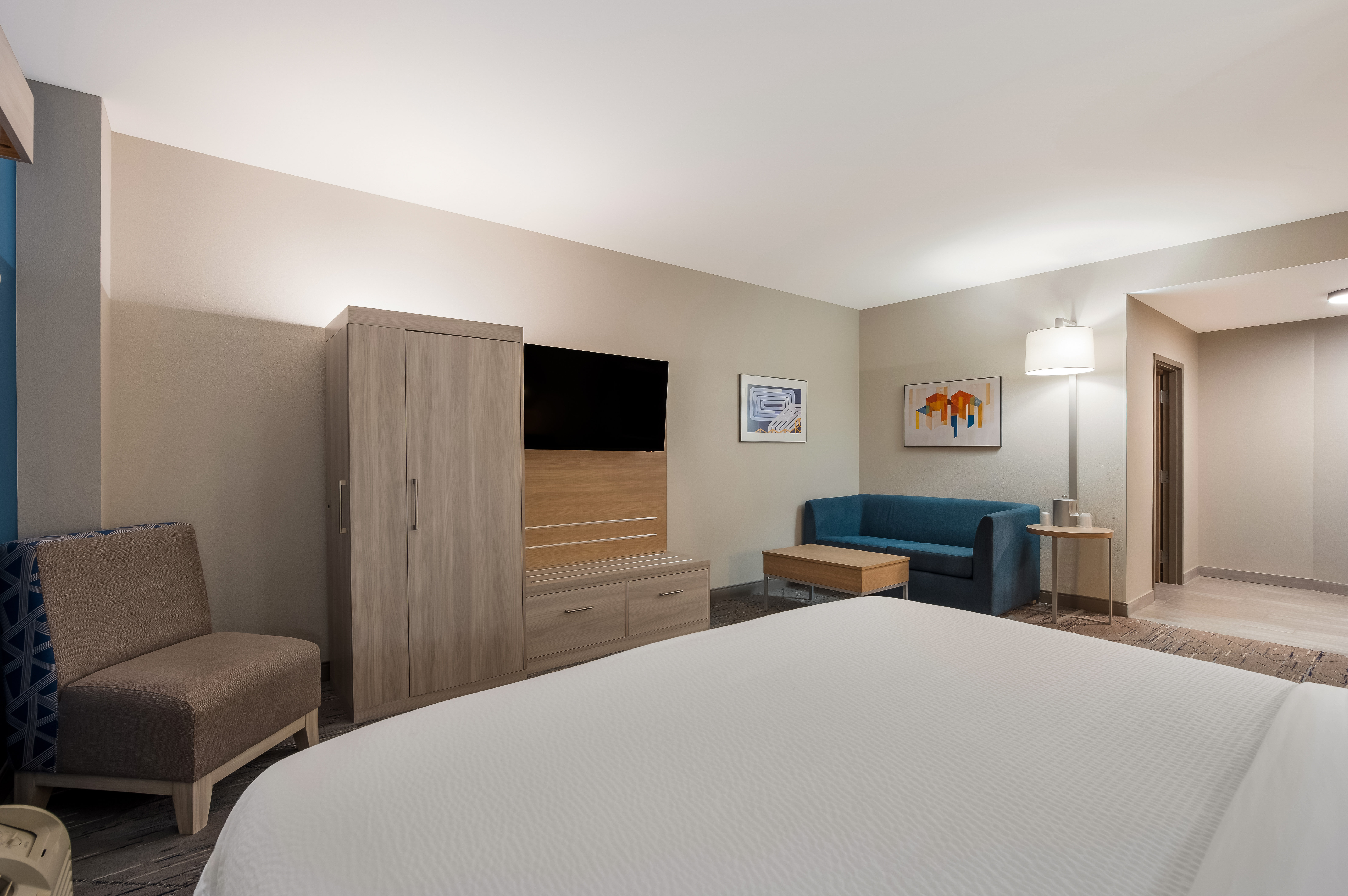 holiday inn express and suites lexington by ihg