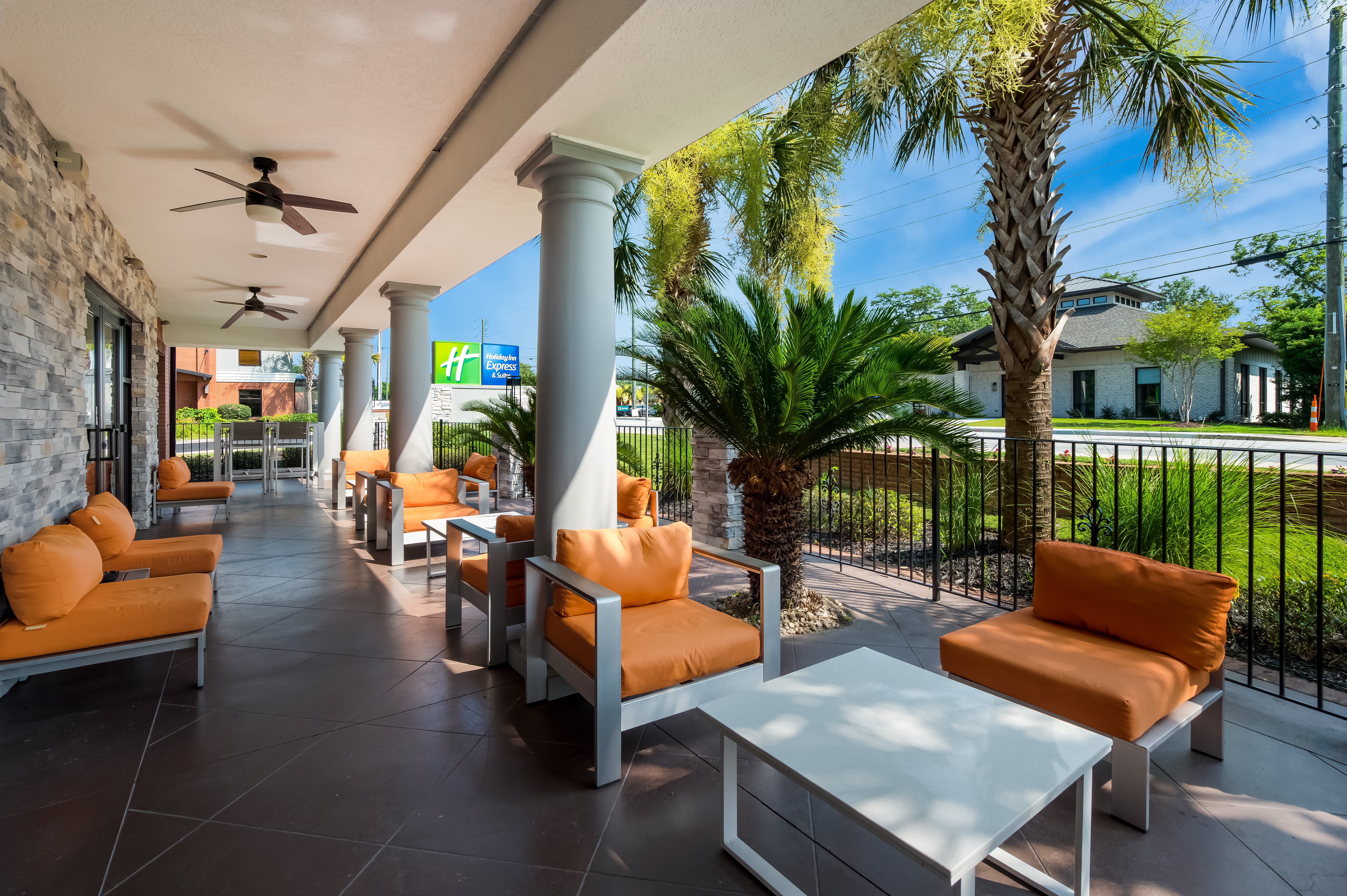 holiday inn express and suites lexington by ihg