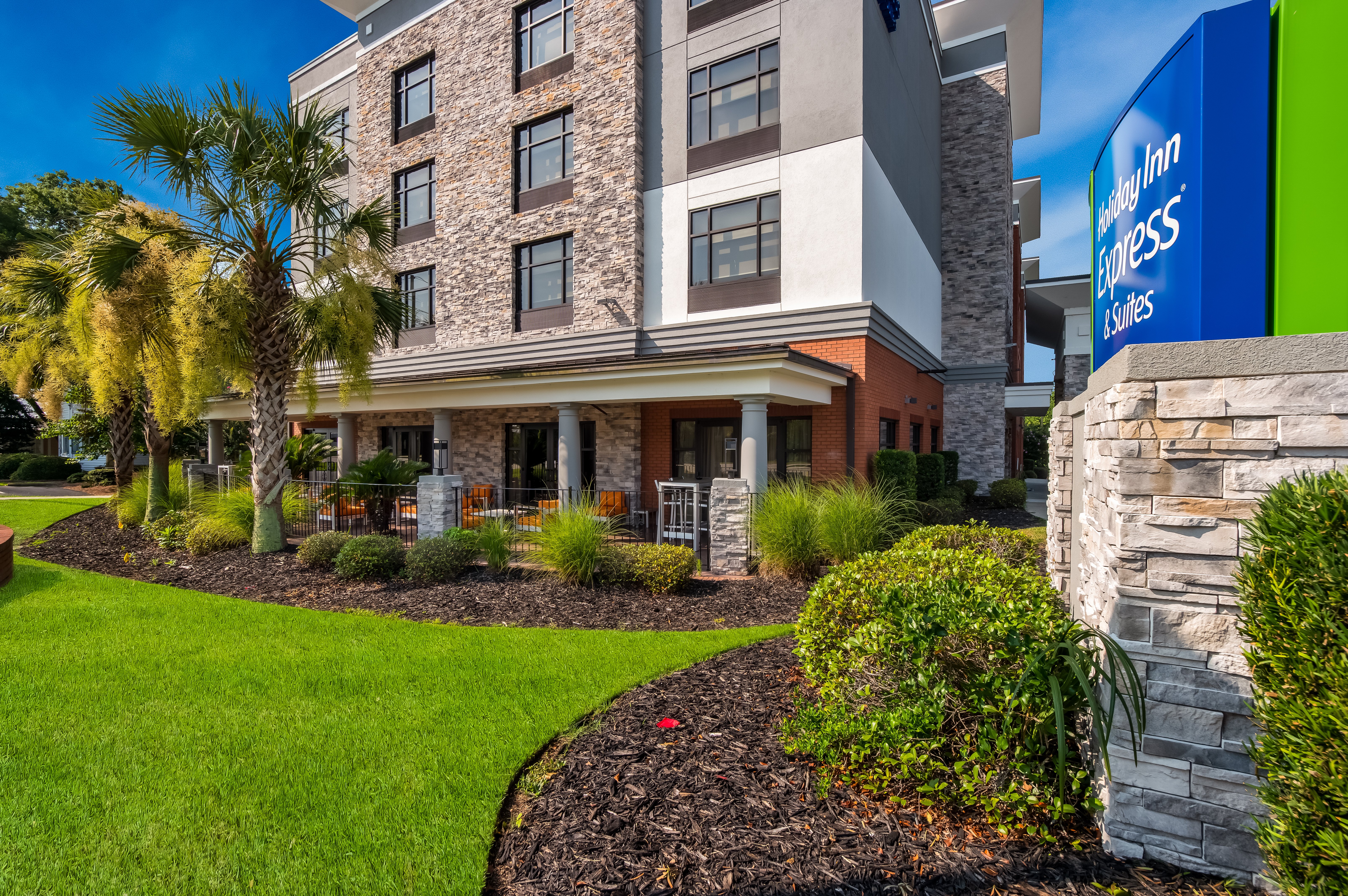 holiday inn express and suites lexington by ihg
