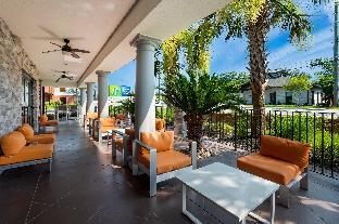 holiday inn express and suites lexington by ihg