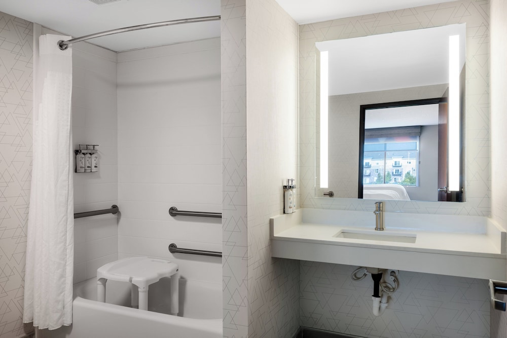 holiday inn express rochester south mayo area by ihg
