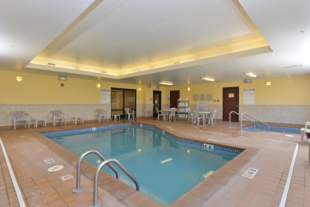 holiday inn express rochester south mayo area by ihg
