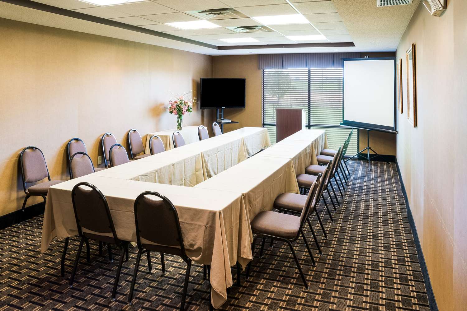 holiday inn express rochester south mayo area by ihg