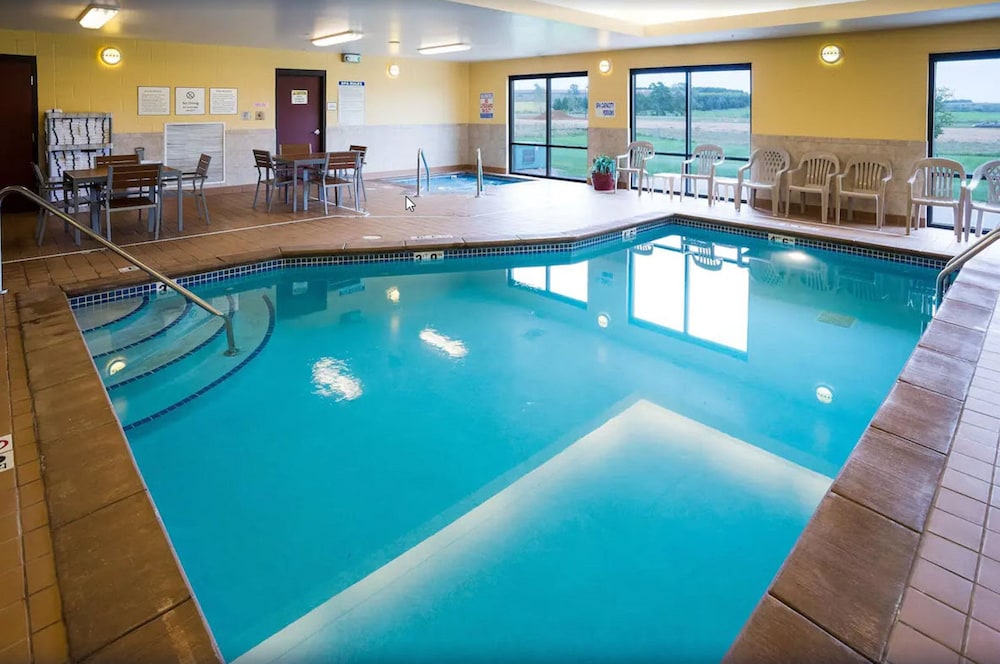 holiday inn express rochester south mayo area by ihg