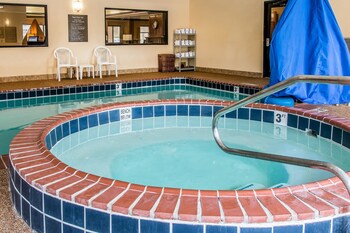comfort suites south bend near casino