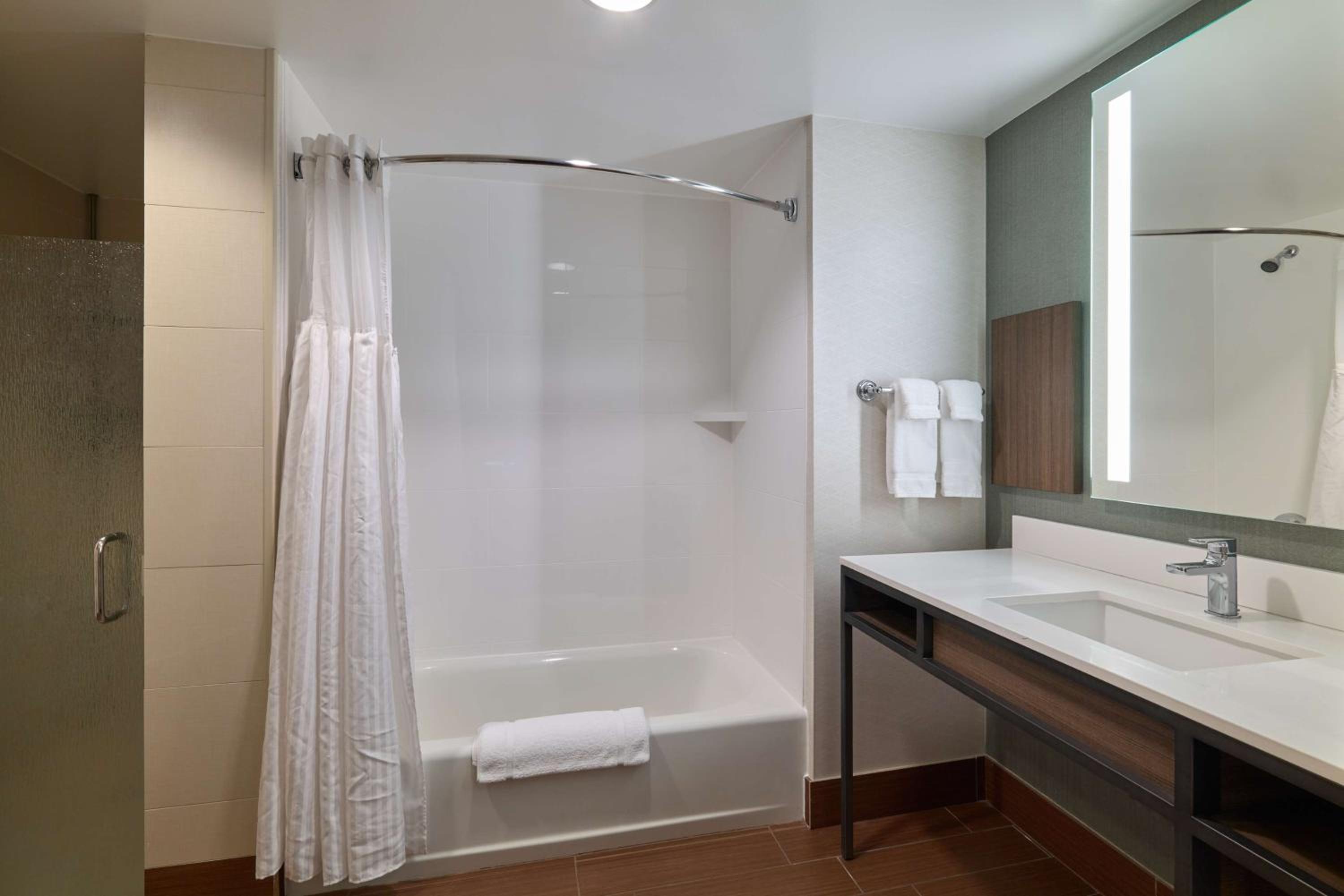 hilton garden inn bloomington