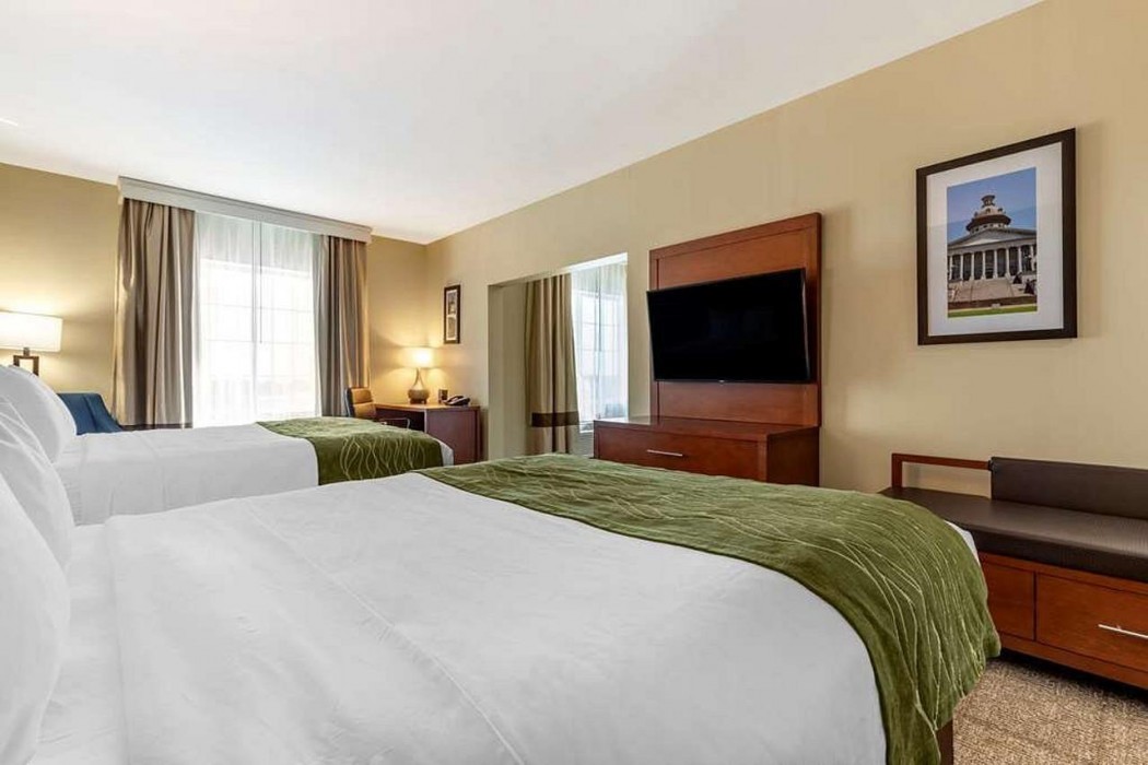 comfort inn and suites