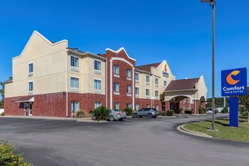 comfort inn and suites