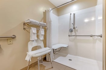 comfort inn and suites