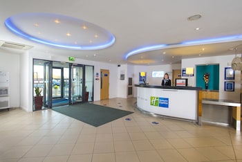 holiday inn express cambridge by ihg