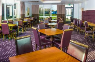 holiday inn express cambridge by ihg