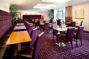 holiday inn express cambridge by ihg