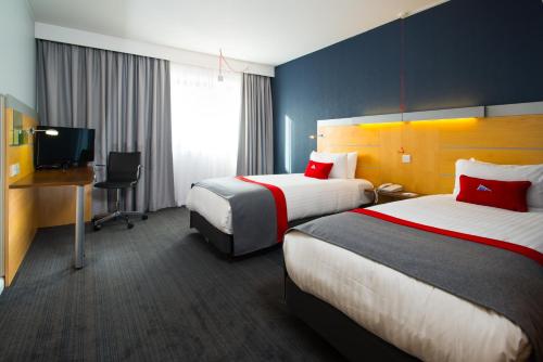 holiday inn express cambridge by ihg