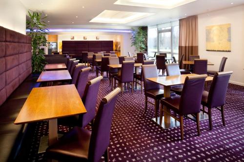 holiday inn express cambridge by ihg