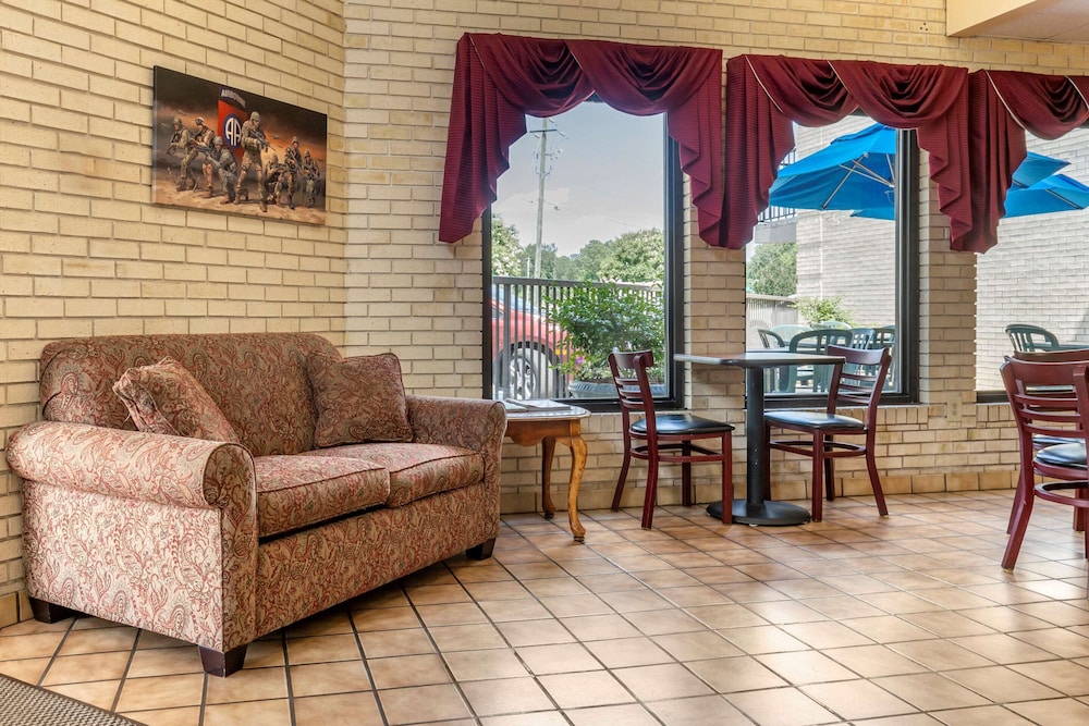 econo lodge