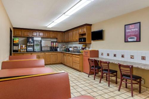 econo lodge