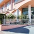 rodeway inn near melrose ave