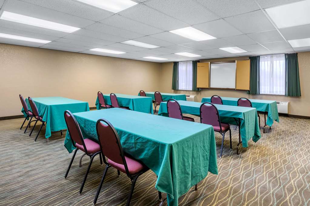 quality inn and suites des moines