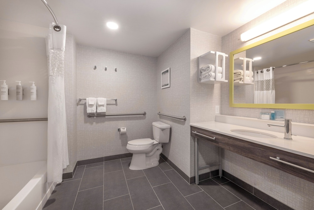 hampton inn and suites burlington nc